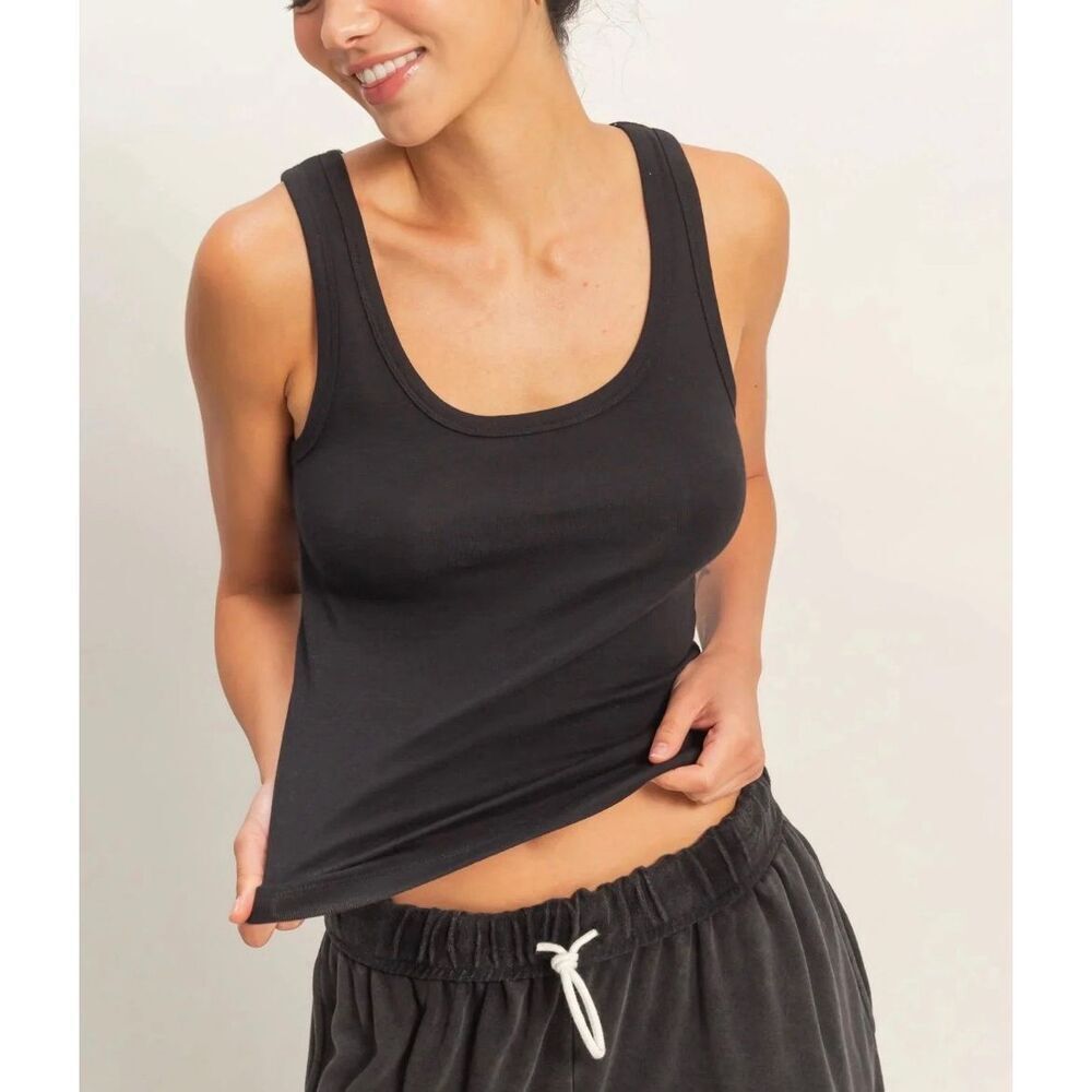 Faherty Scoop Tank Top | Black in Medium